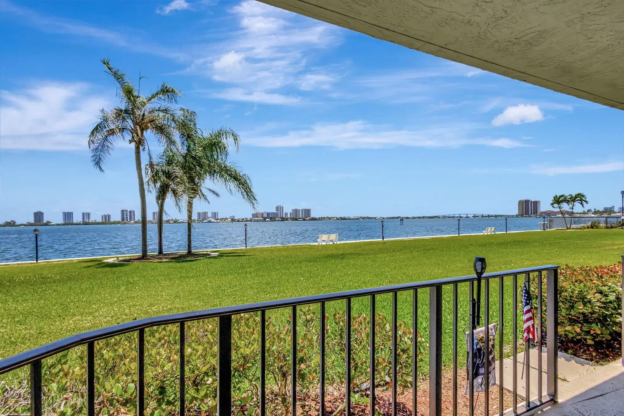 Picture of 801 Lake Shore Drive 104, Lake Park, FL 33403
