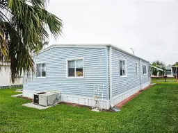 Picture of 102 Poinsettia Dr, Fort Myers, FL 33905