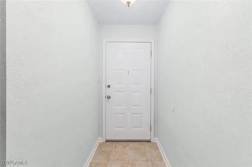 Picture of 834 Lake Mcgregor Dr, Fort Myers FL 33919