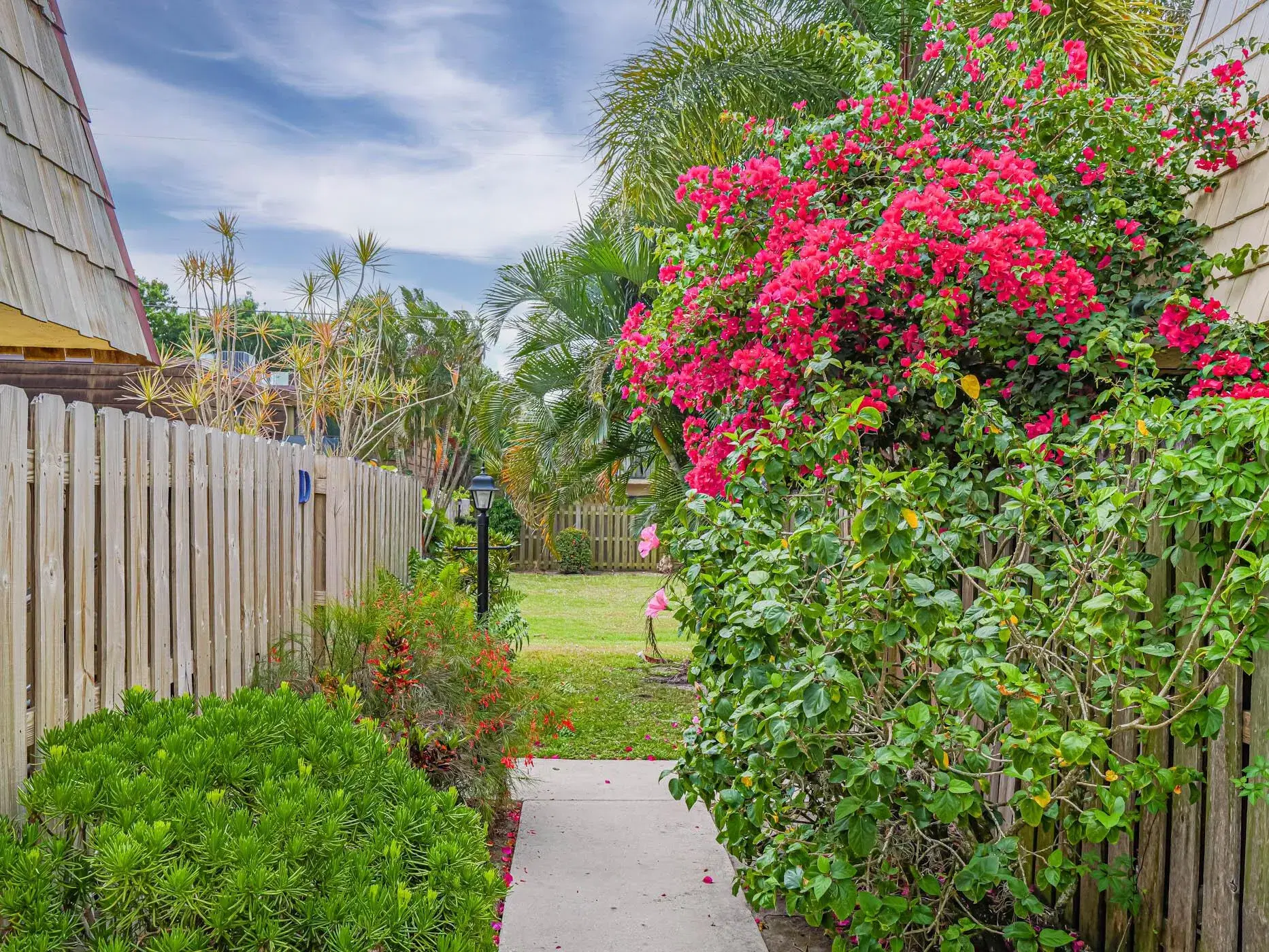 Picture of 1170 6Th Avenue 25D, Vero Beach, FL 32960