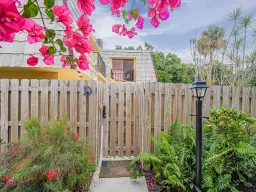 Picture of 1170 6Th Avenue 25D, Vero Beach, FL 32960