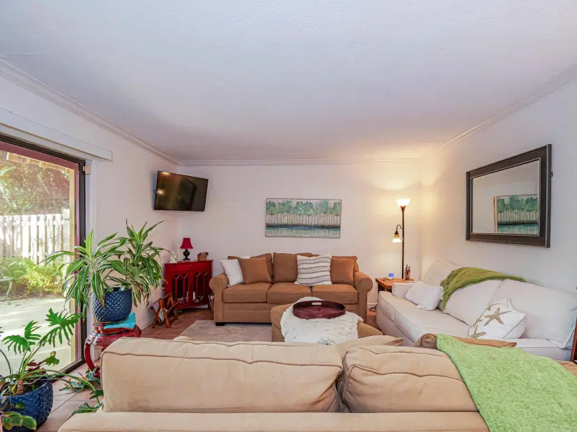 Picture of 1170 6Th Avenue 25D, Vero Beach FL 32960