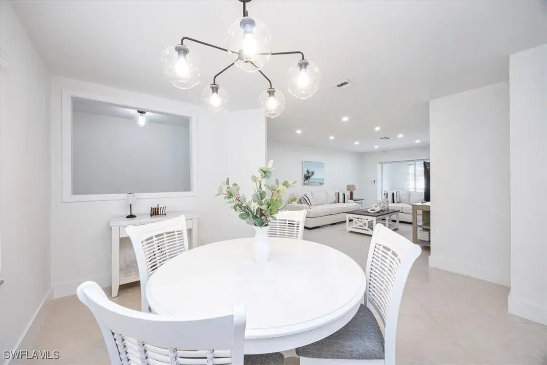 Picture of 4126 Belair Ln C6, Naples, FL 34103