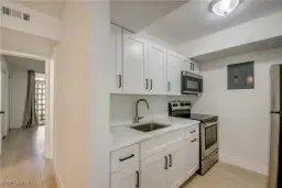 Picture of 330 Tudor Dr 110, Cape Coral, FL 33904