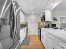 Picture of 11111 Biscayne Blvd 2F (221), Miami, FL 33181