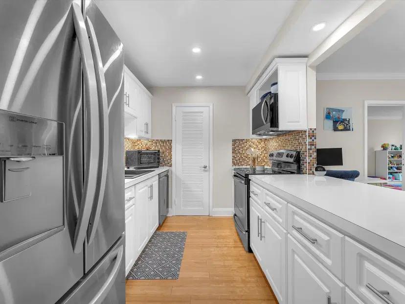 Picture of 11111 Biscayne Blvd 2F (221), Miami FL 33181
