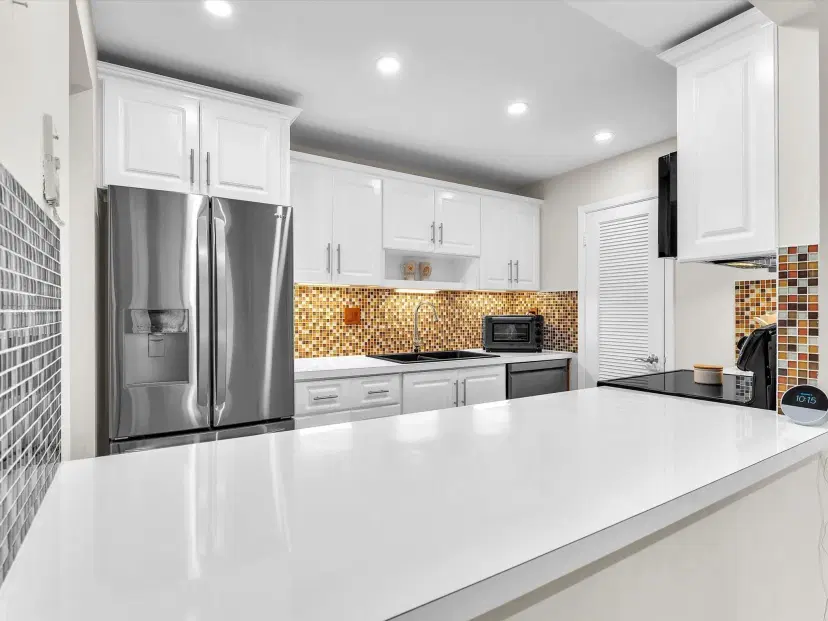 Picture of 11111 Biscayne Blvd 2F (221), Miami FL 33181