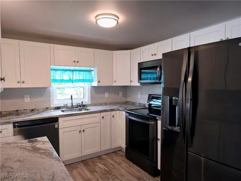 Picture of 130 Enchanting Blvd E-130, Naples FL 34112