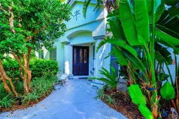 Picture of 133 Colonade Cir, Naples, FL 34103