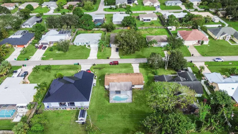 Picture of 464 SW Dolores Avenue, Port St Lucie FL 34983