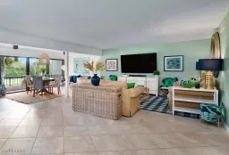 Picture of 105 Clubhouse Dr 255, Naples, FL 34105