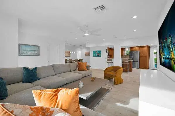 Picture of 917 SW 38Th Court, Boynton Beach FL 33435