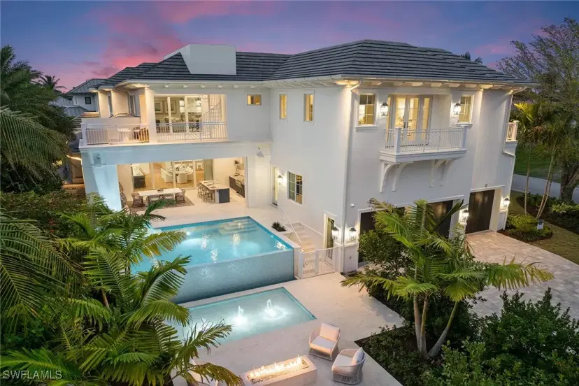 Picture of 12 Sabre Ln, Naples FL 34102