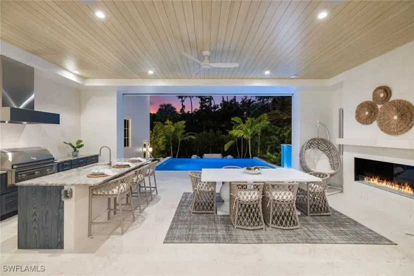Picture of 12 Sabre Ln, Naples FL 34102