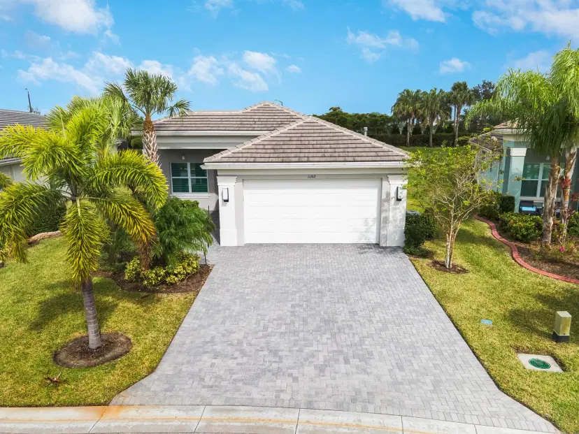 Picture of 11762 SW Waterford Isle Way, Port St Lucie FL 34987