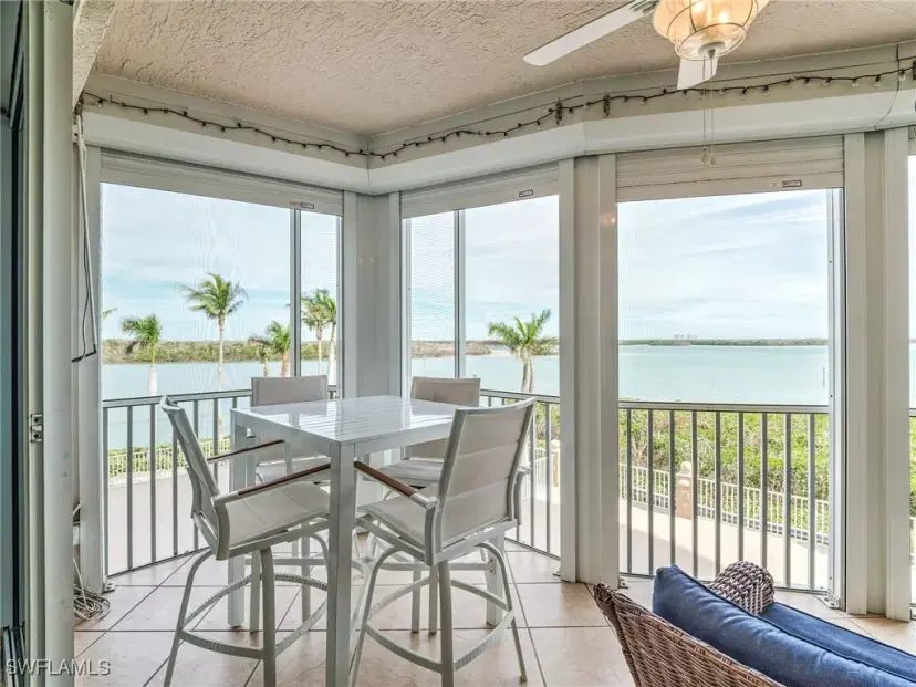 Picture of 4137 Bay Beach Ln 532, Fort Myers Beach FL 33931