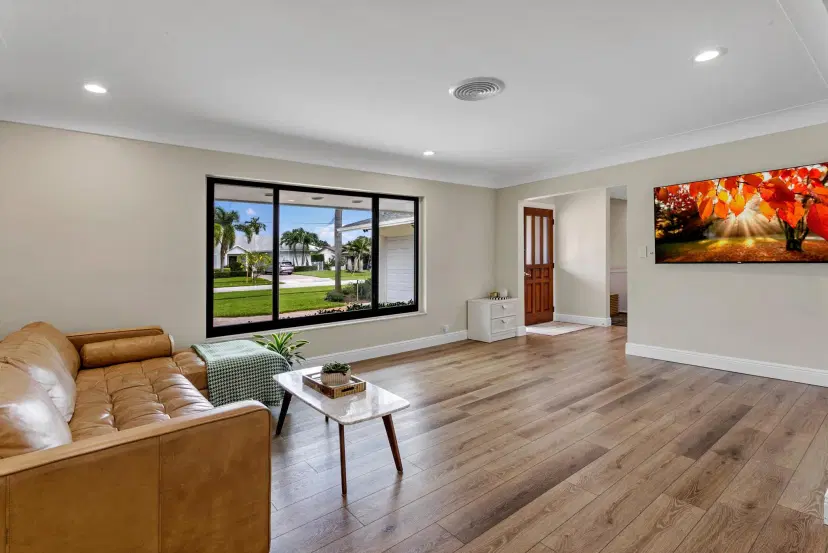 Picture of 728 Robin Way, North Palm Beach FL 33408