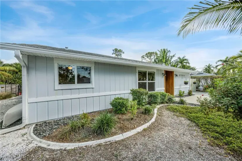 Picture of 27211 Sun Aqua Ln, Bonita Springs FL 34135