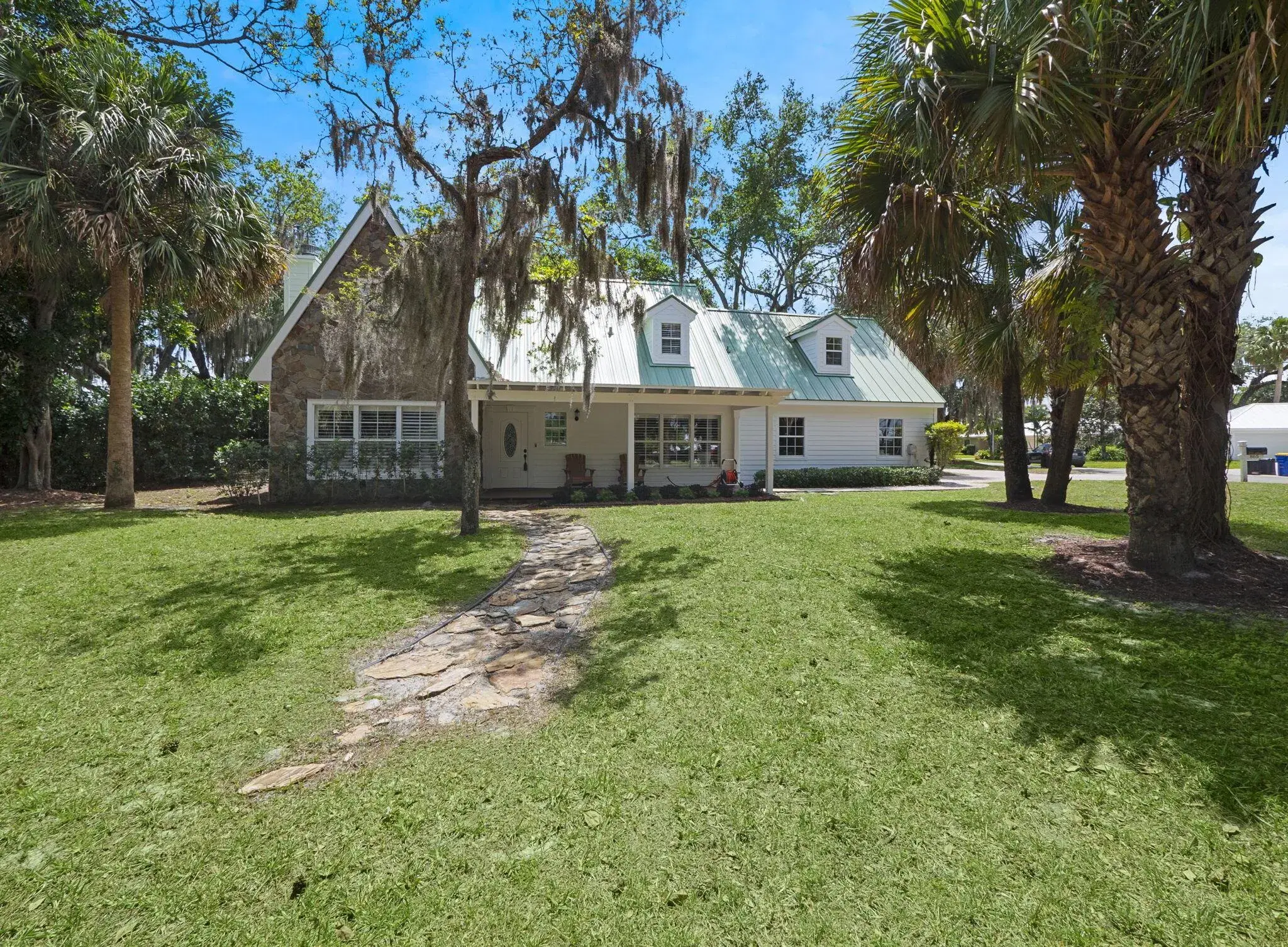 Picture of 865 SW Magnolia Bluff Drive, Palm City, FL 34990