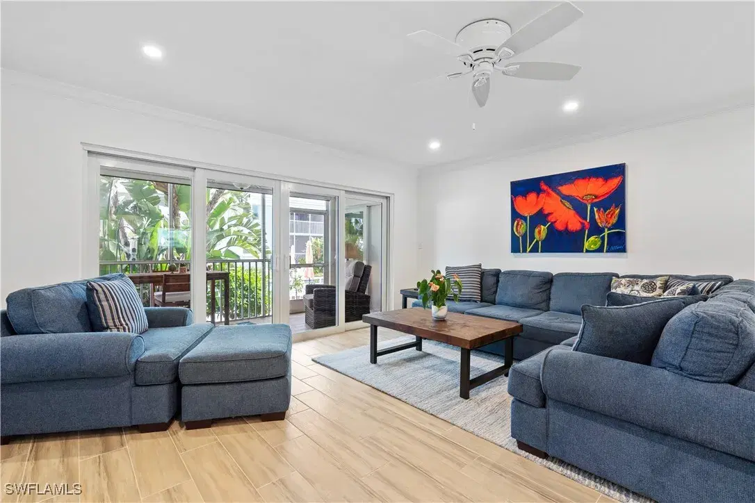 Picture of 525 10Th Ave S B101, Naples, FL 34102