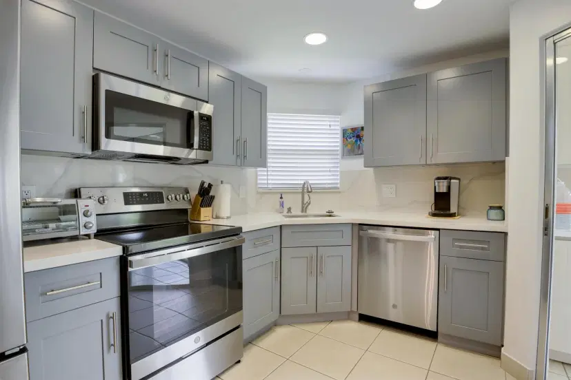 Picture of 3810 Via Poinciana 401, Lake Worth FL 33467