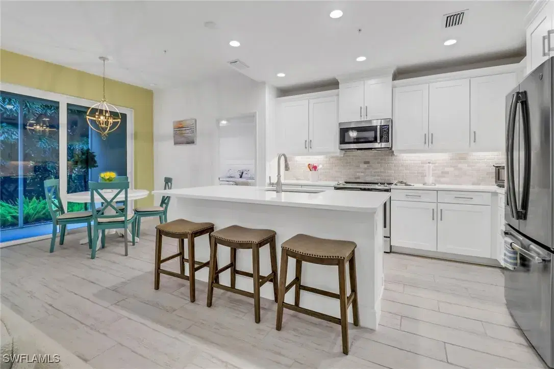 Picture of 6953 Avalon Cir 1801, Naples, FL 34112