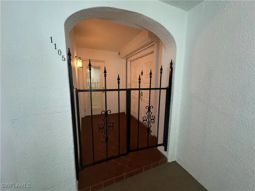Picture of 3951 Gulf Shore Blvd N 1105, Naples FL 34103