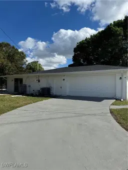 Picture of 1668 White Plains Ter, North Fort Myers, FL 33903