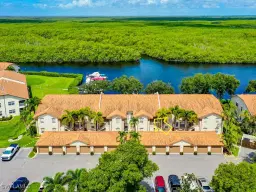 Picture of 230 Newport Dr 610, Naples, FL 34114