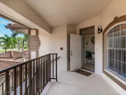 Picture of 230 Newport Dr 610, Naples, FL 34114