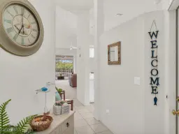 Picture of 230 Newport Dr 610, Naples, FL 34114