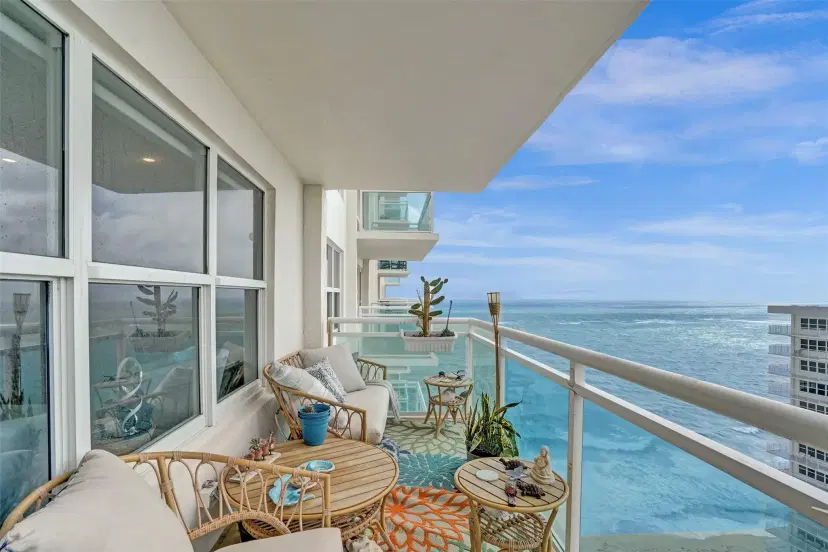 Picture of 3900 Galt Ocean Dr 2104, Fort Lauderdale FL 33308