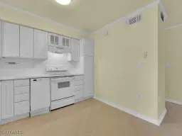 Picture of 3325 Airport Rd N C4, Naples, FL 34105