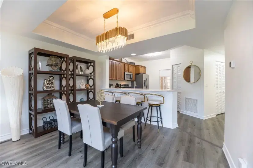 Picture of 992 Woodshire Ln D103, Naples FL 34105