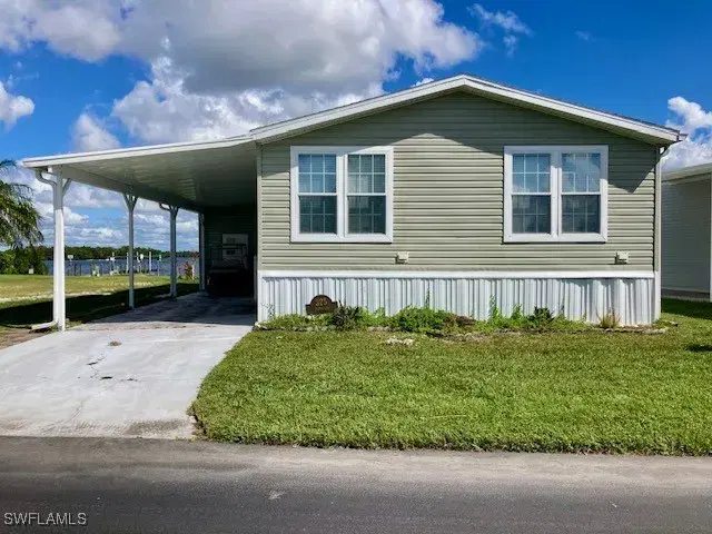 Picture of 325 Shoreland Dr E, Fort Myers FL 33905