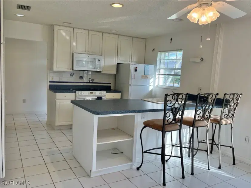 Picture of 1347 Medinah Dr, Fort Myers FL 33919