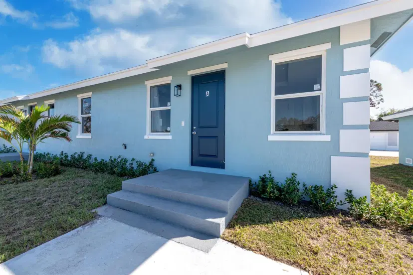 Picture of 248 Rotonda Boulevard W, Rotonda West FL 33947