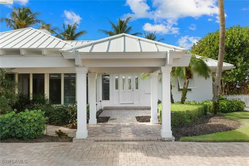 Picture of 30 7Th Ave S, Naples FL 34102