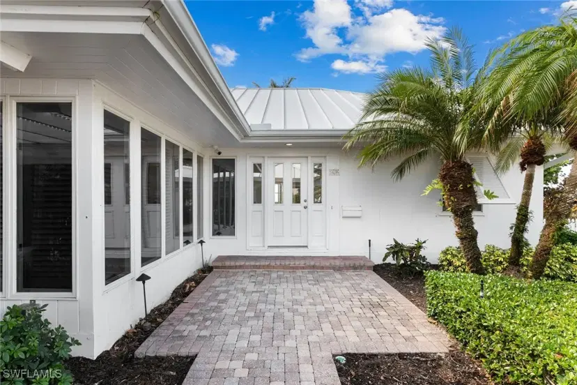 Picture of 30 7Th Ave S, Naples FL 34102