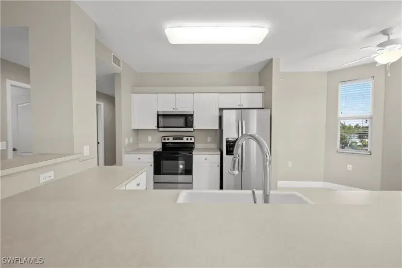Picture of 11021 Gulf Reflections Dr 301, Fort Myers FL 33908