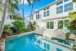 Picture of 1150 6Th St S 3, Naples, FL 34102
