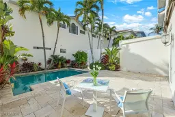 Picture of 1150 6Th St S 3, Naples, FL 34102