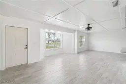 Picture of 208 SE 43Rd Ter, Cape Coral, FL 33904