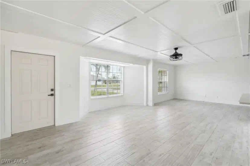Picture of 208 SE 43Rd Ter, Cape Coral FL 33904
