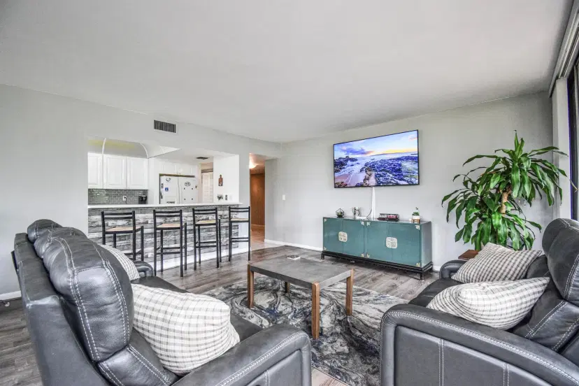 Picture of 799 Jeffery Street 101, Boca Raton FL 33487