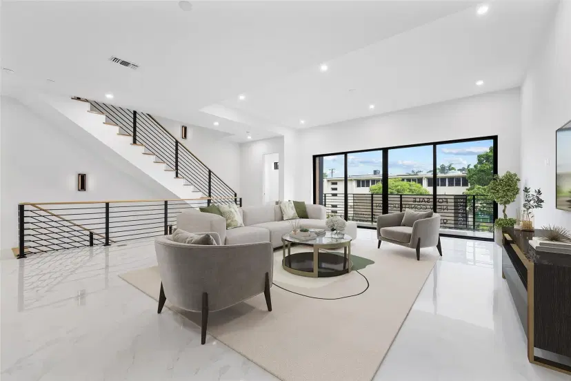 Picture of 808 NE 2Nd Street, Fort Lauderdale FL 33301