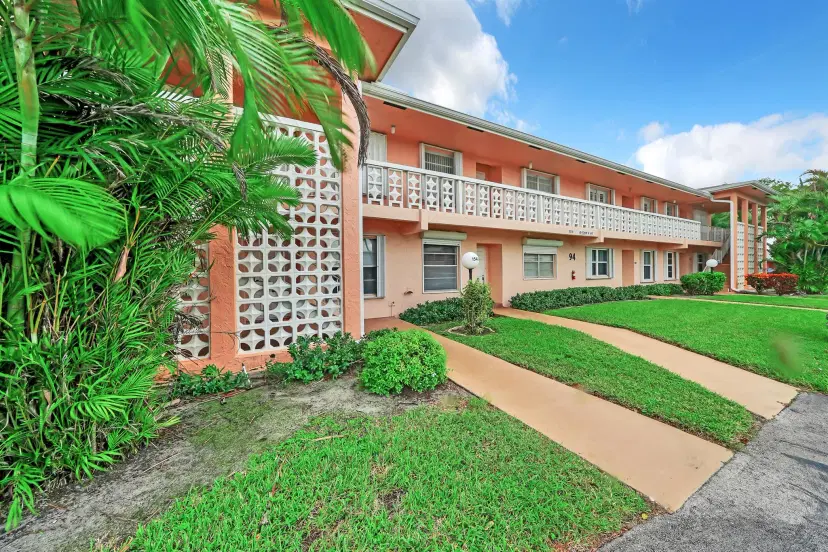 Picture of 1540 NW 18Th Avenue 103, Delray Beach FL 33445