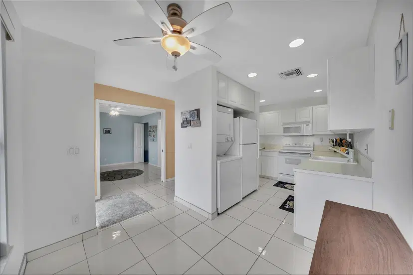 Picture of 1540 NW 18Th Avenue 103, Delray Beach FL 33445