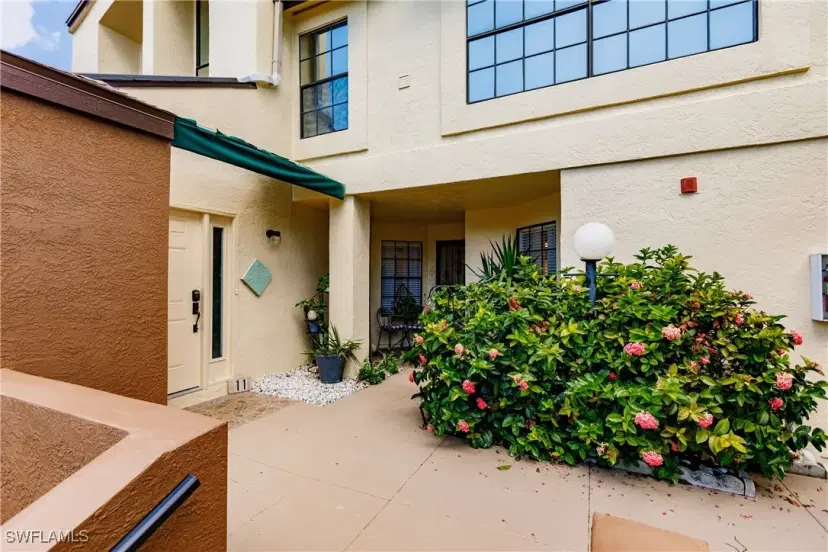 Picture of 17280 Eagle Trce 5, Fort Myers FL 33908