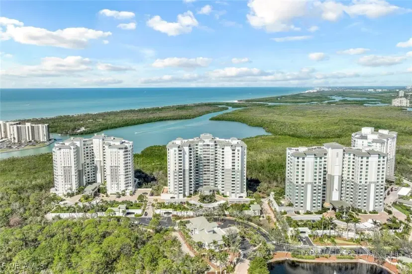 Picture of 285 Grande Way 901, Naples FL 34110